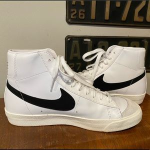 Womens Nike Blazer 77 Mid